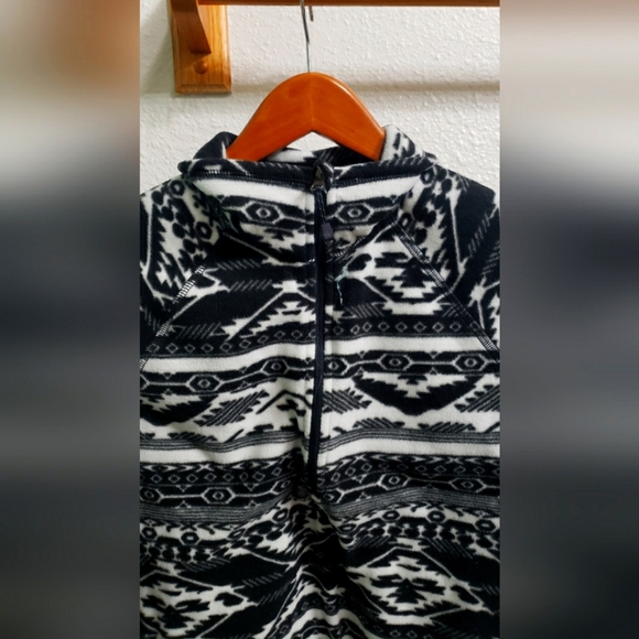 Eddie Bauer| 1/4 Zip Fleece Pullover Aztec Print Western Style Sweatshirt - Picture 2 of 4